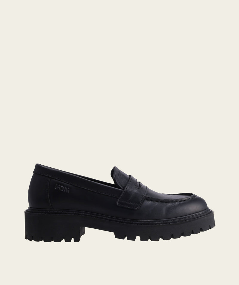 Penny Loafer - Triple Black